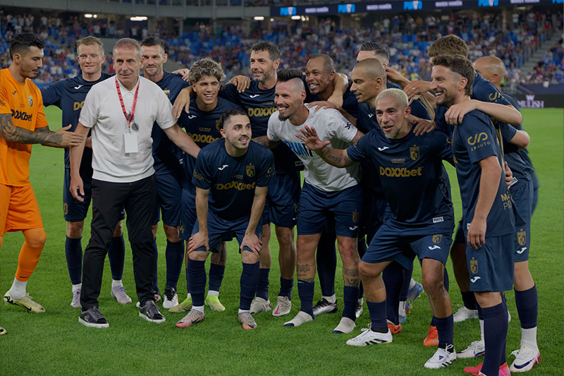 Punto17: Hamšík zatiahol ručnú. My sme mu zatlieskali a priniesli šou - Fotka Punto17: Hamšík zatiahol ručnú. My sme mu zatlieskali a priniesli šou - Fotka